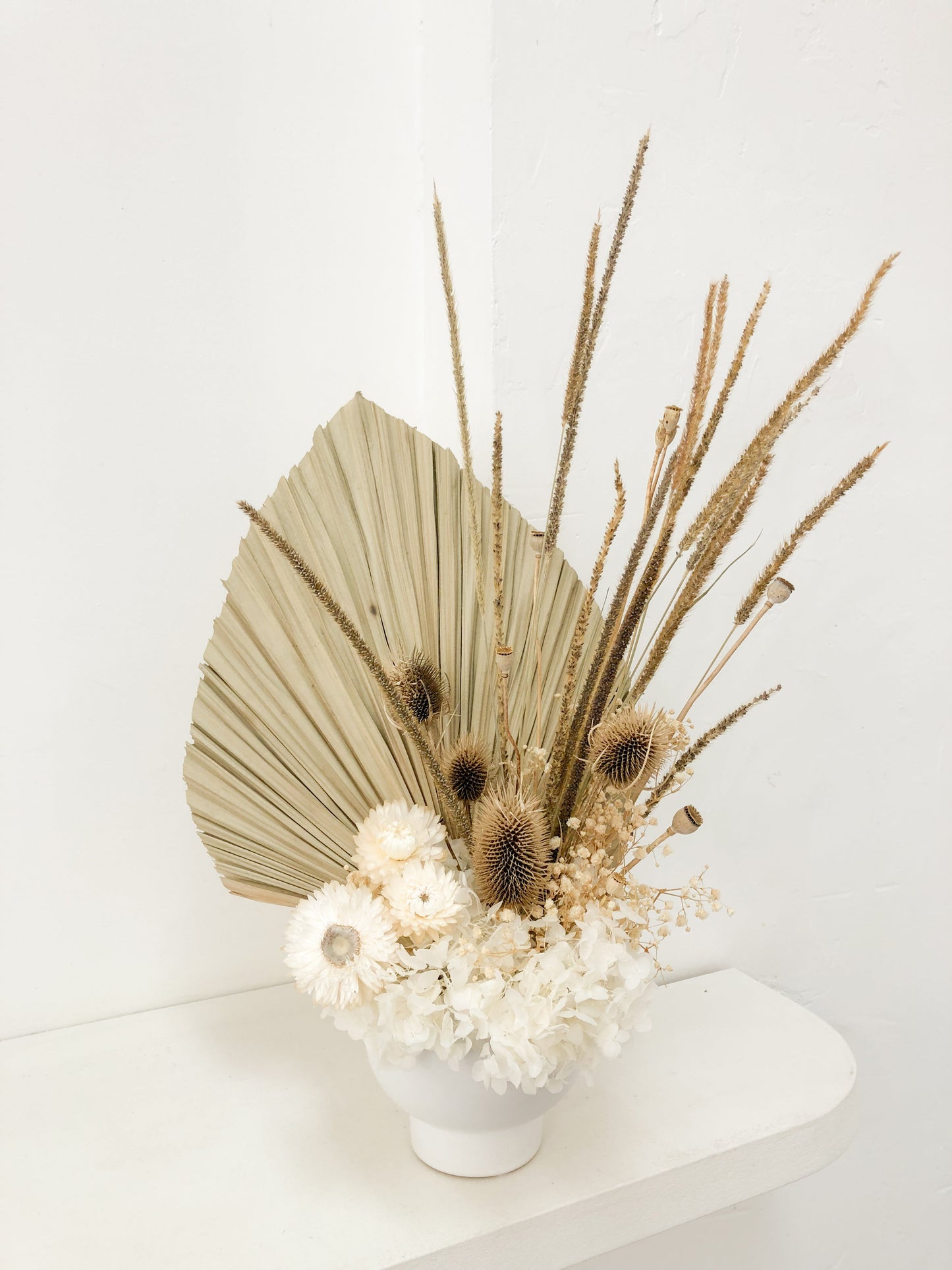 Airlie // Dried Flower Arrangement